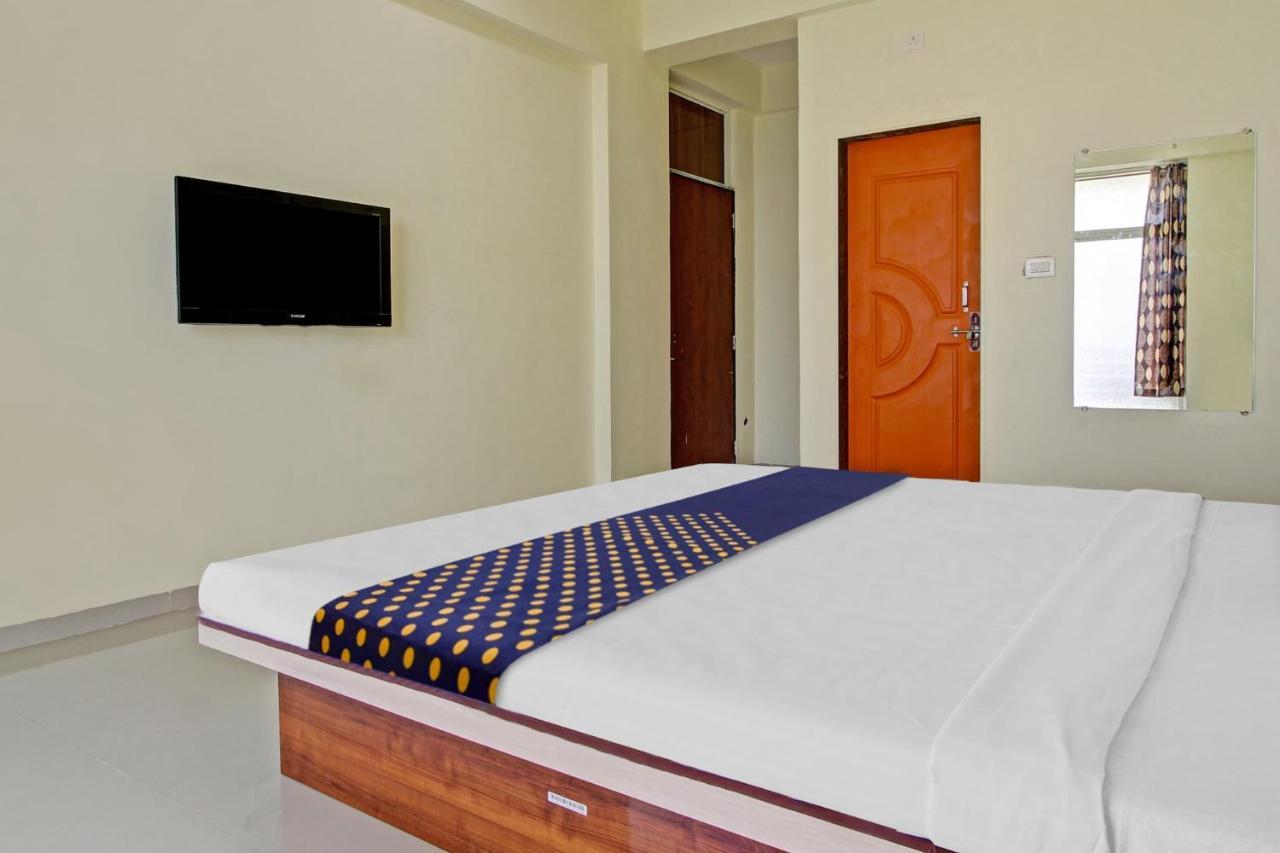 Oyo Hotel Hidden Palace Pune Exterior foto